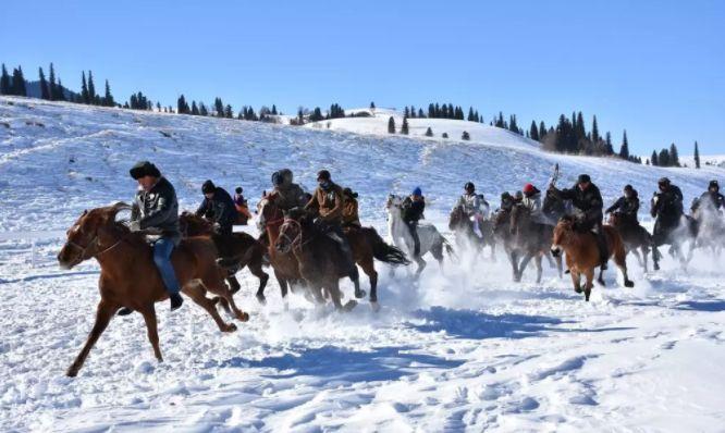 新疆滑雪胜地焕新登场，冬日欢乐启程！